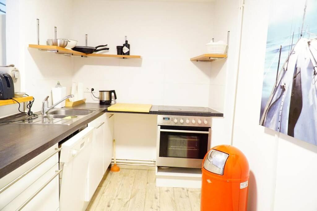 Gemuetliche 3-Zkb Wc Souterrainwohnung In Bestlage Hamburg-Harburg Exteriör bild