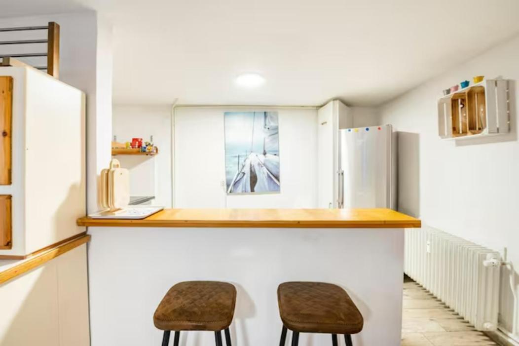Gemuetliche 3-Zkb Wc Souterrainwohnung In Bestlage Hamburg-Harburg Exteriör bild